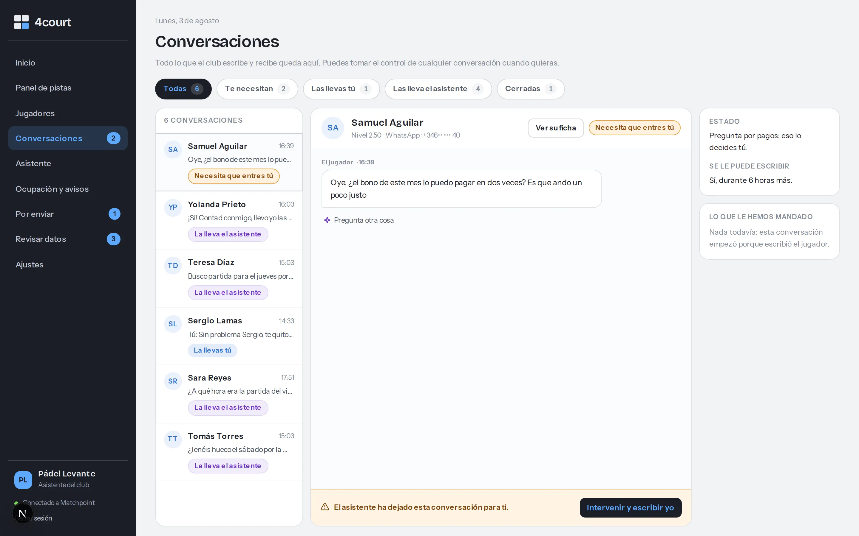 Pantalla de Conversaciones con hilos etiquetados según quién los lleva y un hilo abierto que espera la respuesta del club